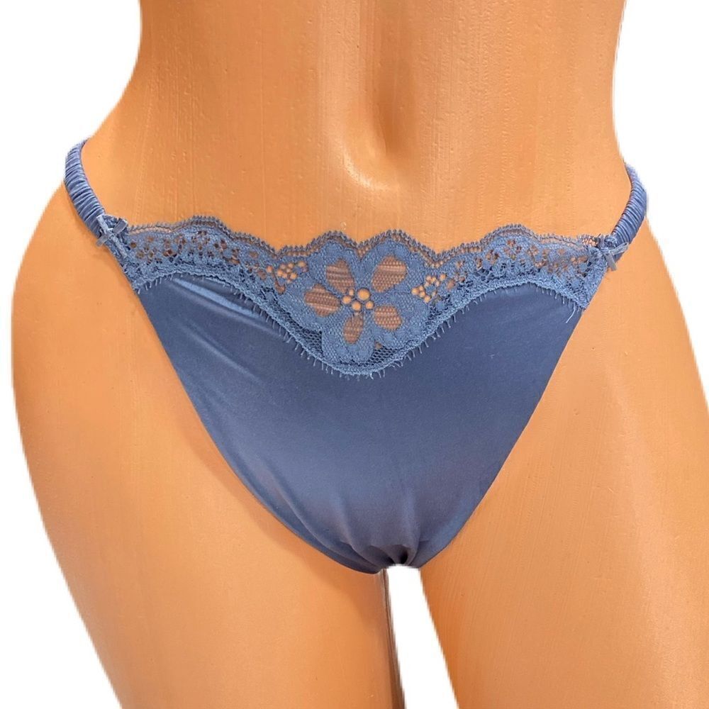 Victoria’s Secret Dream Angels Supersoft Satiny lace trim Itsy Slip panty L